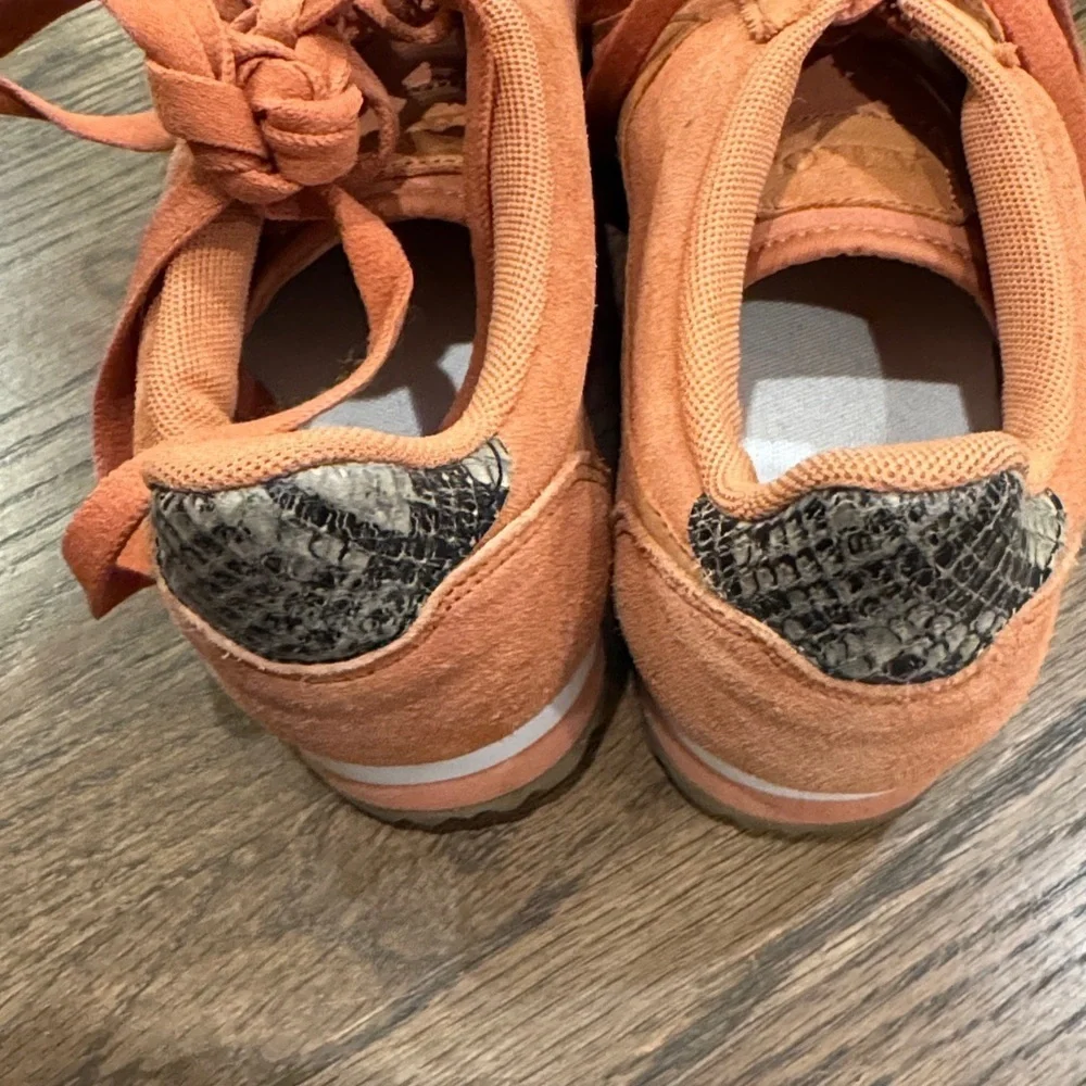 Nike classic Cortez ALC snakeskin blush 8.5